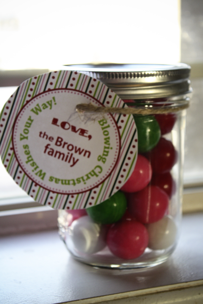 20 EASY, INEXPENSIVE and FAST Neighbor Christmas Gifts