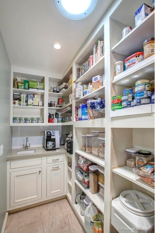 Kitchen Organizing Tips for MOMS! 